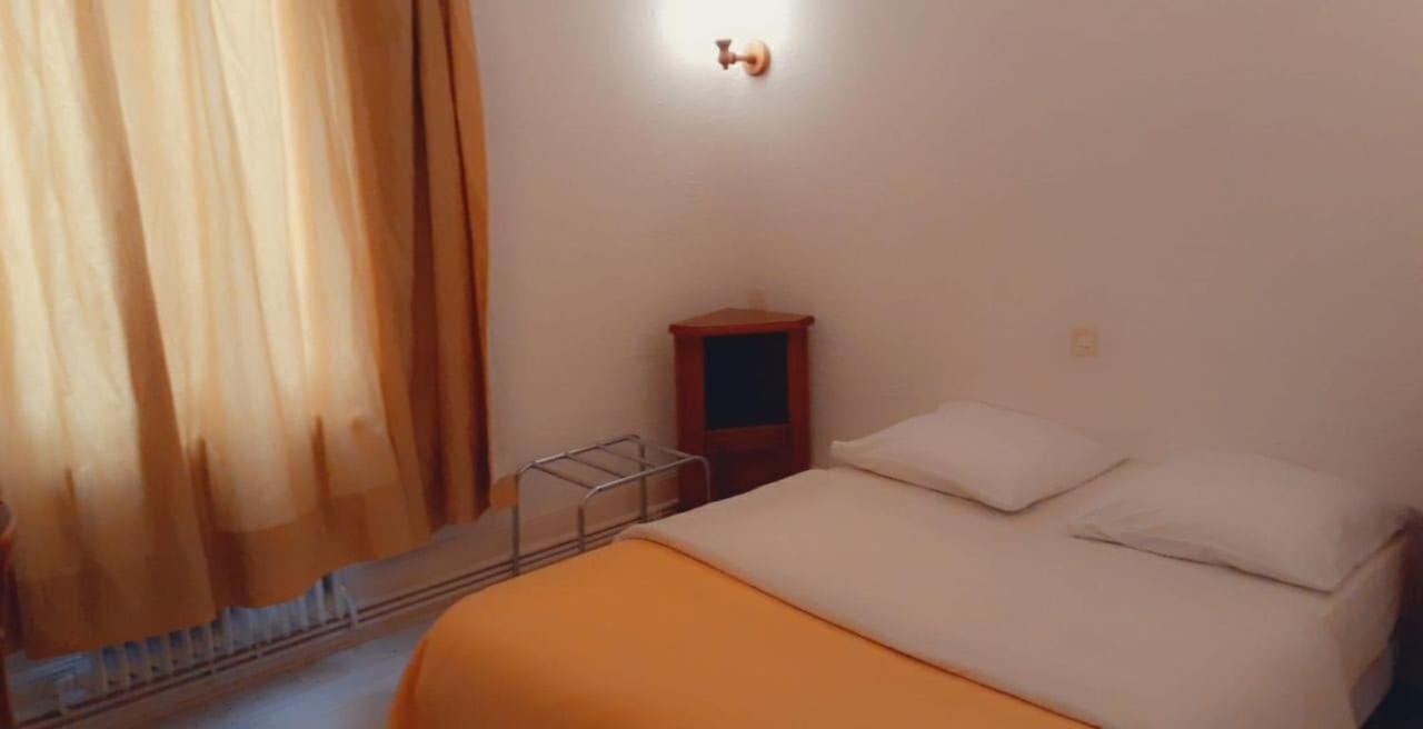 Le Fecamps Otel Bolbec Dış mekan fotoğraf