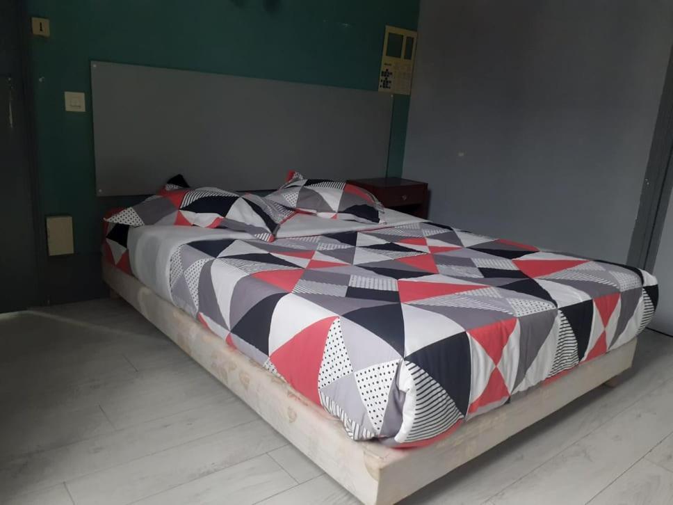 Le Fecamps Otel Bolbec Dış mekan fotoğraf