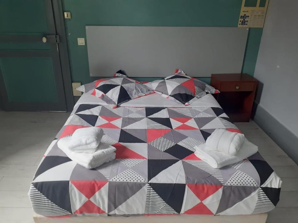 Le Fecamps Otel Bolbec Dış mekan fotoğraf