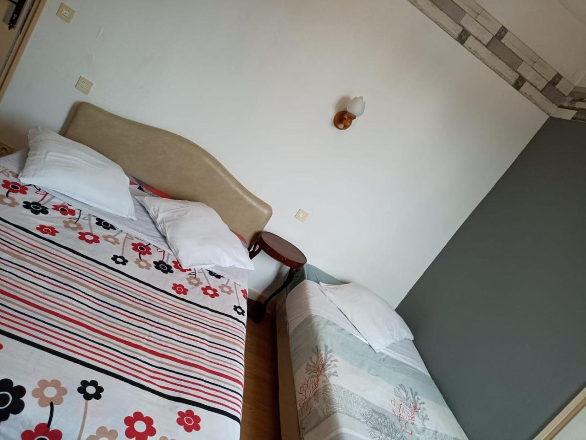 Le Fecamps Otel Bolbec Dış mekan fotoğraf